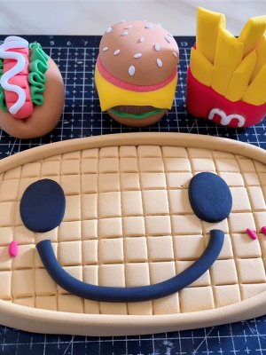 Fun Clay Fast Food Set with Smiley Plate