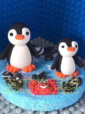 Playful Clay Penguin Family Set