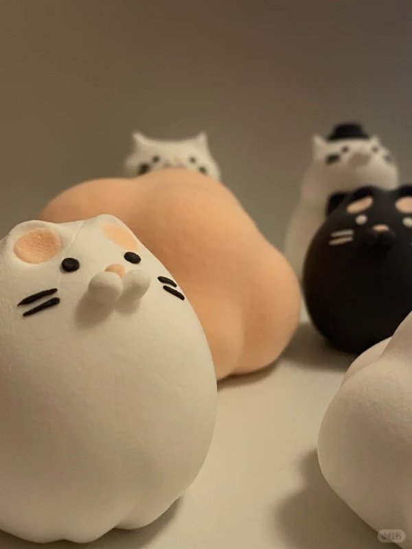 Cute Clay Cat Figures Set