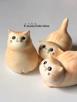 Cute Clay Cat Figurines Set