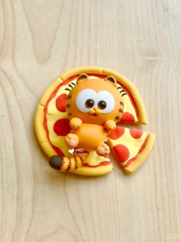 Playful Clay Cat on Pizza Slice